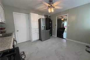 4219 Brockley Ave, Sheffield Lake, OH 44054 - Photo 15