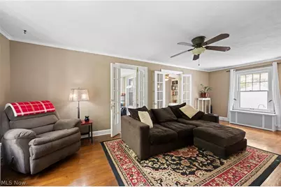 956 Englewood Road, Cleveland Heights, OH 44121 - Photo 3