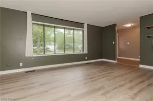 8806 Norwood Dr, Mentor, OH 44060 - Photo 7