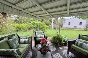 875 Princeton Ave, Amherst, OH 44001 - Photo 13