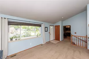 324 Charring Cross Dr, Munroe Falls, OH 44262 - Photo 5