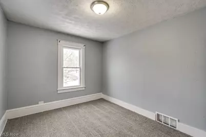 2100 12th Street SW, Akron, OH 44314 - Photo 27