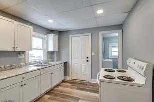 2100 12th St SW, Akron, OH 44314 - Photo 13