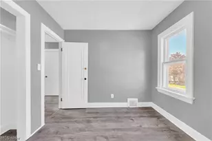 12808 Havana Rd, Garfield Heights, OH 44125 - Photo 13