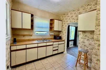 241 Beech Road, Weirton, WV 26062 - Photo 5