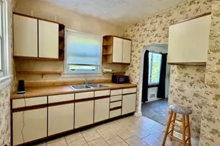 241 Beech Rd, Weirton, WV 26062 - Photo 5