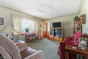 1014 Kirwan Dr, Youngstown, OH 44515 - Photo 3