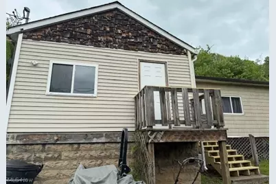 285 Bethany Pike, Wellsburg, WV 26070 - Photo 1