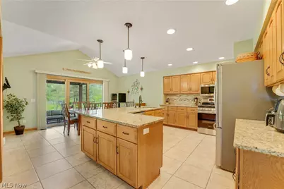 10172 Bissell Drive, Twinsburg, OH 44087 - Photo 5