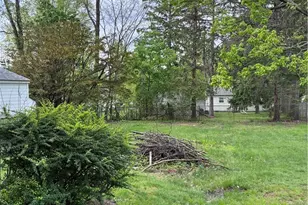 1546 White Ave, Akron, OH 44307 - Photo 17