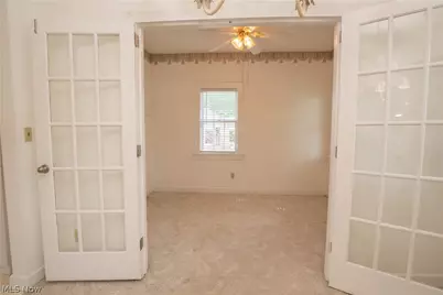 215 Lake Avenue NE, Hartville, OH 44632 - Photo 13