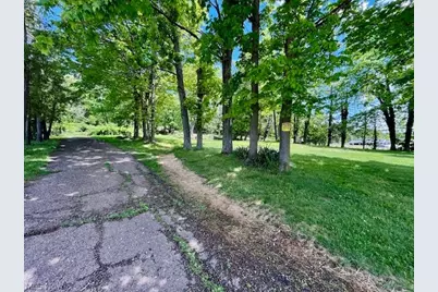 2062 Dupont Road, Parkersburg, WV 26101 - Photo 13
