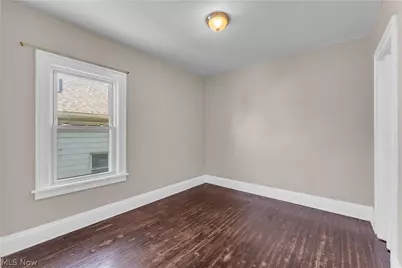9404 Cardwell Avenue #UP/2, Loveland, OH 44105 - Photo 13