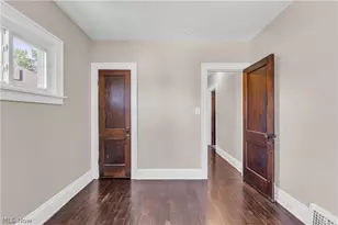 9404 Cardwell Ave, Loveland, OH 44105 - Photo 15