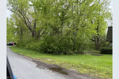 1445 Parkview Drive, Madison, OH 44057 - Photo 7