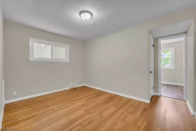 29210 Green Drive, Willowick, OH 44095 - Photo 11