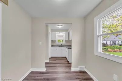 29210 Green Drive, Willowick, OH 44095 - Photo 7