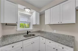 29210 Green Dr, Willowick, OH 44095 - Photo 9