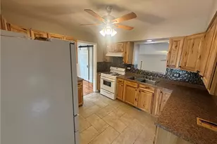819 39th St, Vienna, WV 26105 - Photo 9