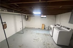 819 39th St, Vienna, WV 26105 - Photo 23
