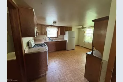 338 S High/Alley, Freeport, OH 43973 - Photo 7