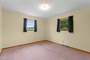 52322 Lakeview Dr, Dillonvale, OH 43917 - Photo 11