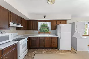 52322 Lakeview Dr, Dillonvale, OH 43917 - Photo 5