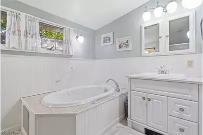 10286 Wilson Mills Road, Chardon, OH 44024 - Photo 15