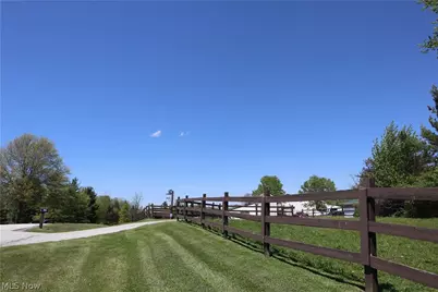 10286 Wilson Mills Road, Chardon, OH 44024 - Photo 13