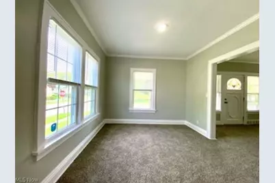 21491 Naumann Avenue, Euclid, OH 44123 - Photo 7