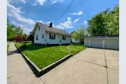 21491 Naumann Avenue, Euclid, OH 44123 - Photo 13