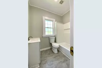21491 Naumann Avenue, Euclid, OH 44123 - Photo 5