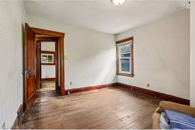 549 Parkdale Drive, Akron, OH 44307 - Photo 13