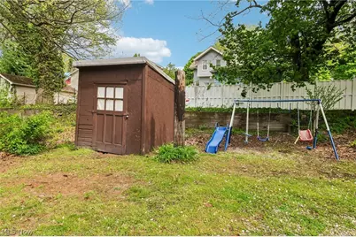 549 Parkdale Drive, Akron, OH 44307 - Photo 29