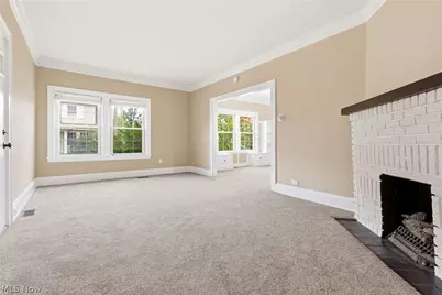 1521 Blossom Park Avenue, Oakwood, OH 44107 - Photo 9