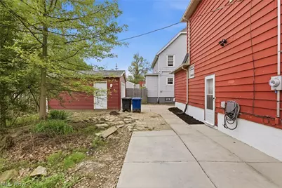 1521 Blossom Park Avenue, Oakwood, OH 44107 - Photo 27