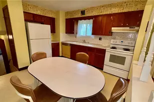 1331 Grant Dr, Parma, OH 44134 - Photo 11