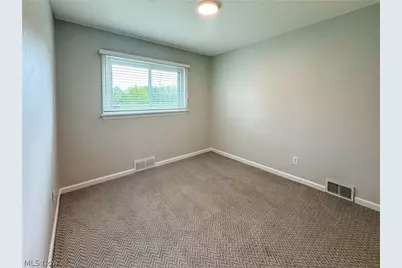 4047 Cascade Drive, Youngstown, OH 44511 - Photo 23
