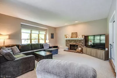 326 Saint Lawrence Circle, Northfield, OH 44067 - Photo 15
