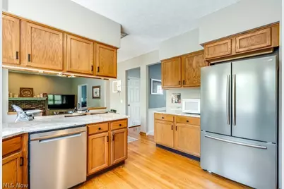 326 Saint Lawrence Circle, Northfield, OH 44067 - Photo 11