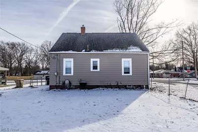 33 Pierce Avenue, Cuyahoga Falls, OH 44221 - Photo 9