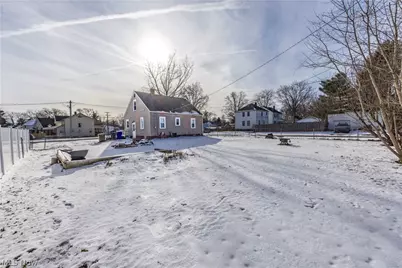 33 Pierce Avenue, Cuyahoga Falls, OH 44221 - Photo 3