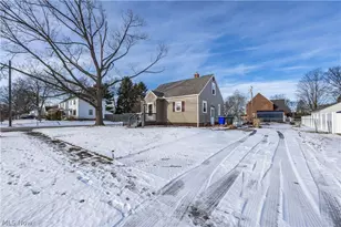 33 Pierce Ave, Cuyahoga Falls, OH 44221 - Photo 11