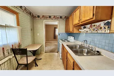 863 North, Painesville, OH 44077 - Photo 9