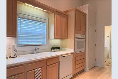 370 Rosebury Court, Mayfield Heights, OH 44124 - Photo 29
