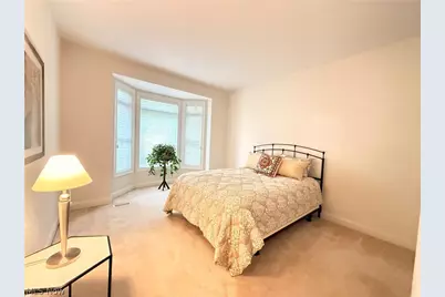 370 Rosebury Court, Mayfield Heights, OH 44124 - Photo 33