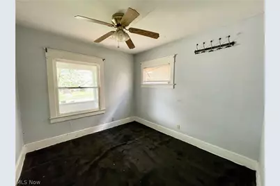 83 Smithsonian Street, Girard, OH 44420 - Photo 13