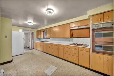 2131 Overland Avenue NE, Warren, OH 44483 - Photo 15