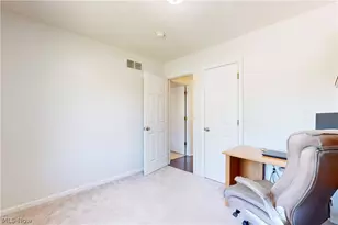 3237 St Charles Dr, Steubenville, OH 43952 - Photo 27