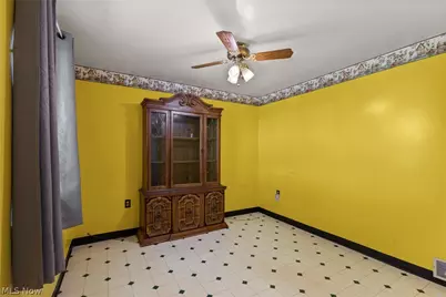 263 Walker Manor Circle, Colliers, WV 26062 - Photo 9